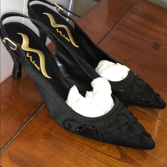 NWT Nina Black Beaded Heels, Size 8.5 - Picture 4 of 7